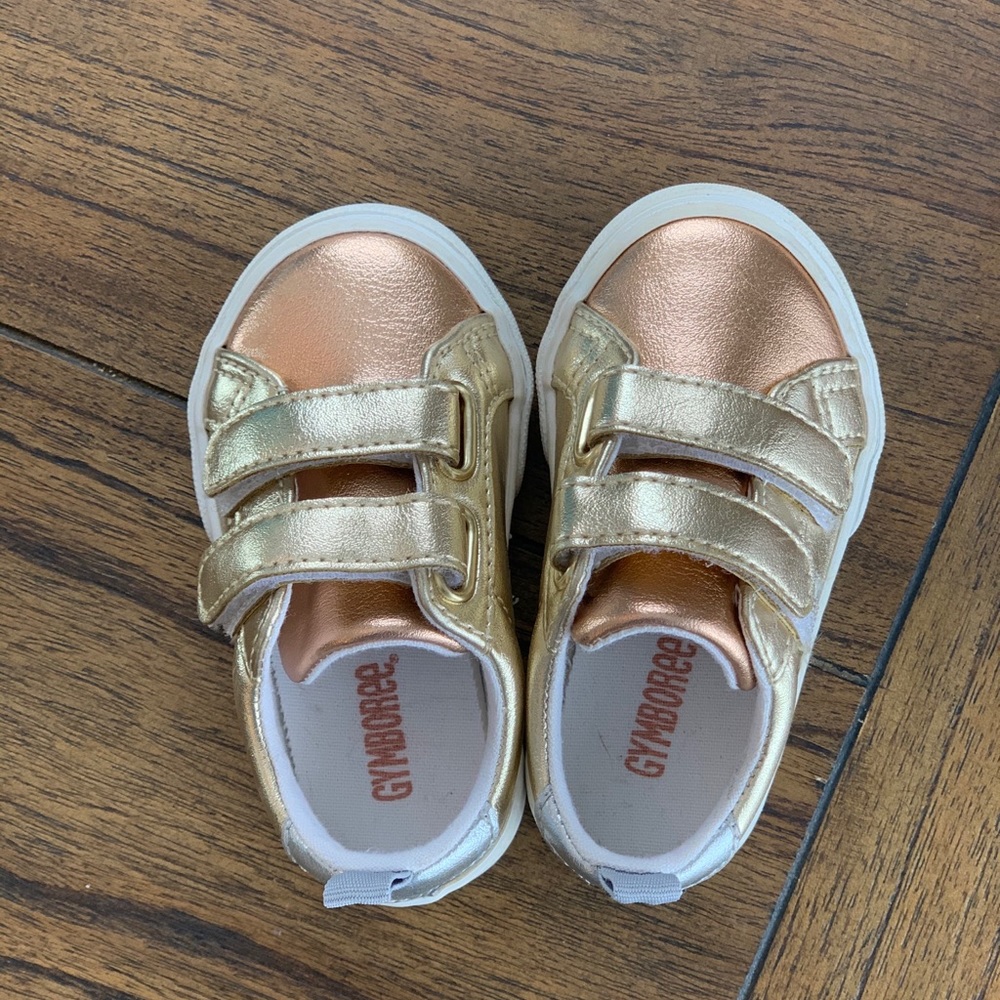 Gymboree toddler sneakers size 5 NEW
